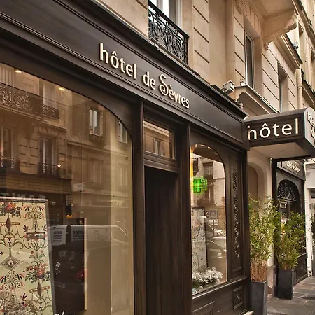 オテル ドゥ セーブル 3* パリ