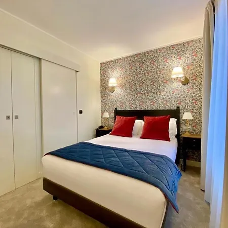 オテル ドゥ セーブル 3*