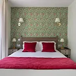 De Sevres Hotel Paris