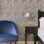 De Sevres 3*