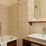 Hotel De Sevres 3*