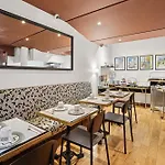 De Sevres 3* Paris