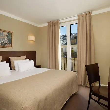 De Sevres Hotel Paris