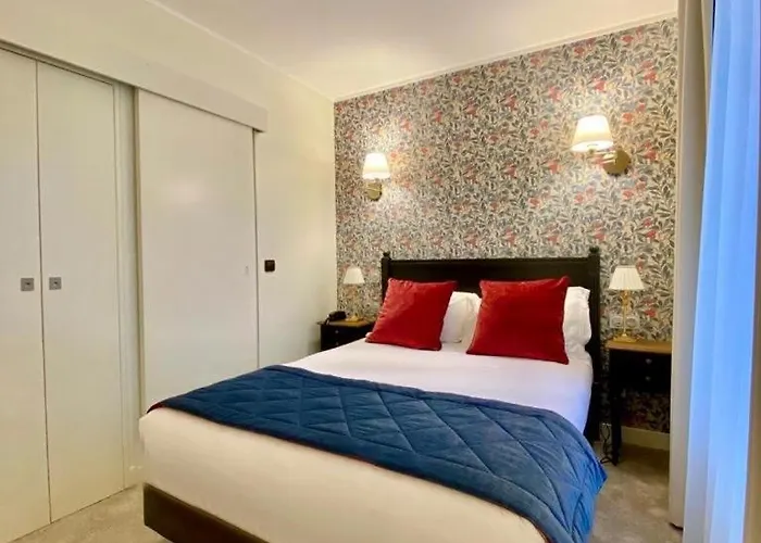 De Sevres 3*