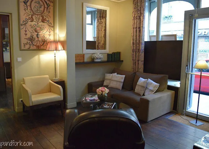Hotel De Sevres 3*