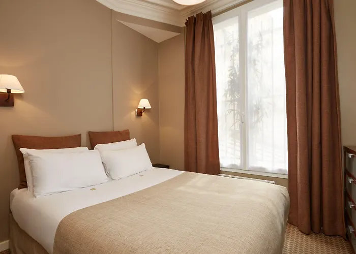 Hotel De Sèvres Paris