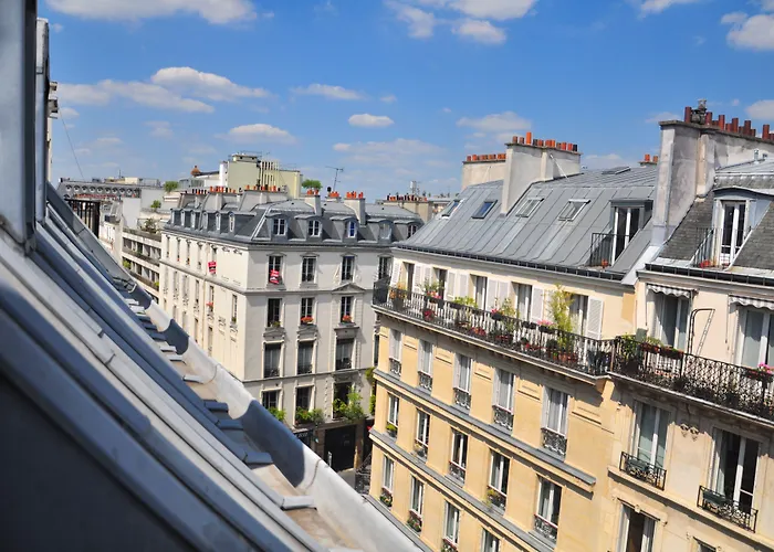 Hotel De Sevres 3*