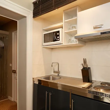 De Sevres 3*